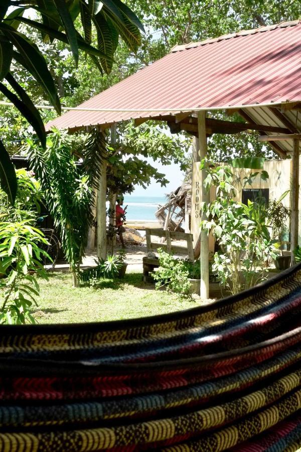 Freedom Beach Vịnh Arugam Ngoại thất bức ảnh